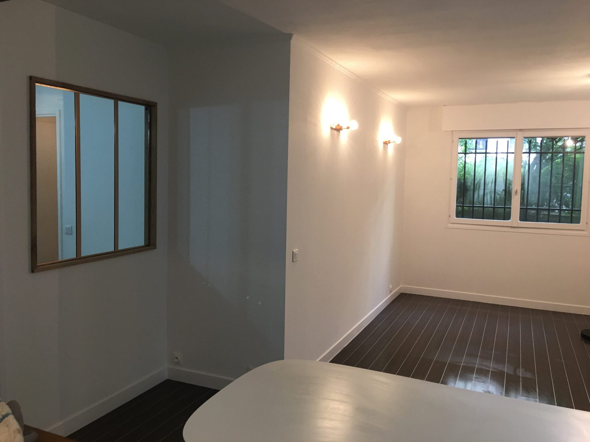 Grilles de défense fenêtre intérieur moderne — LK Serrurerie