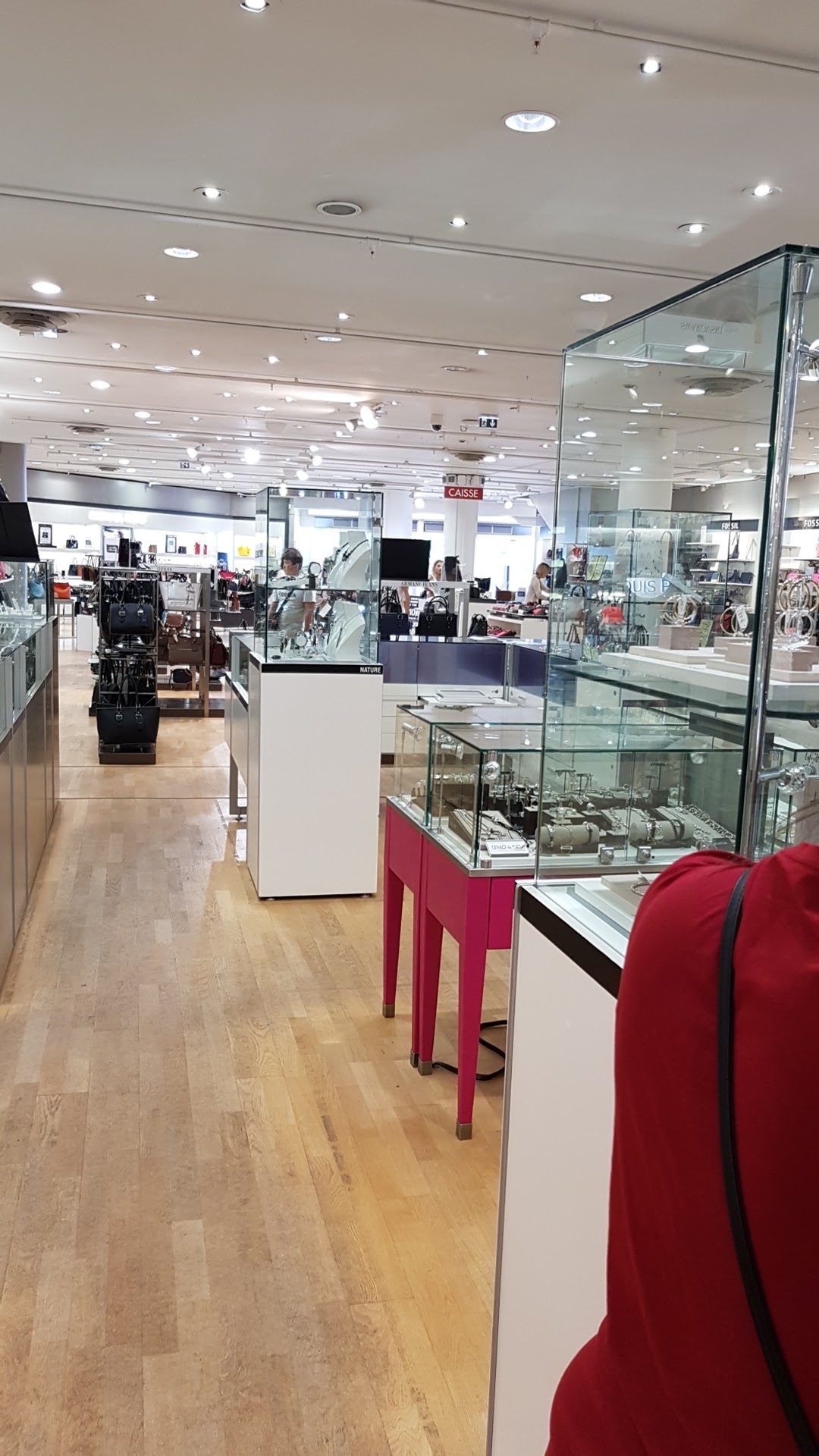 Espace accessoires montres et bijoux
