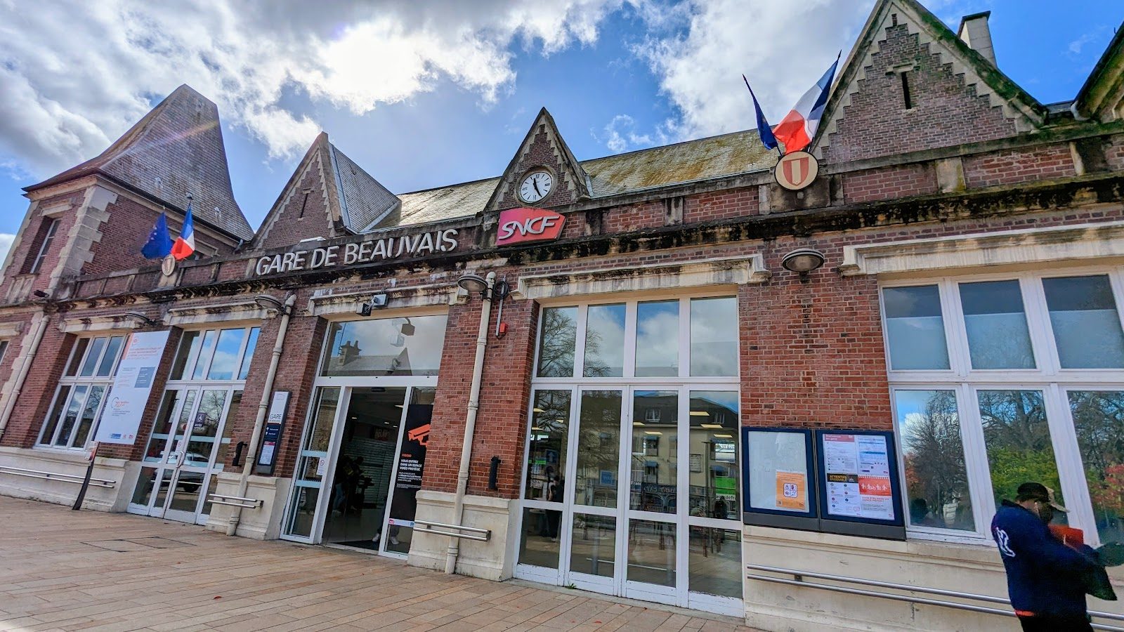 Façade principale Gare SNCF Beauvais