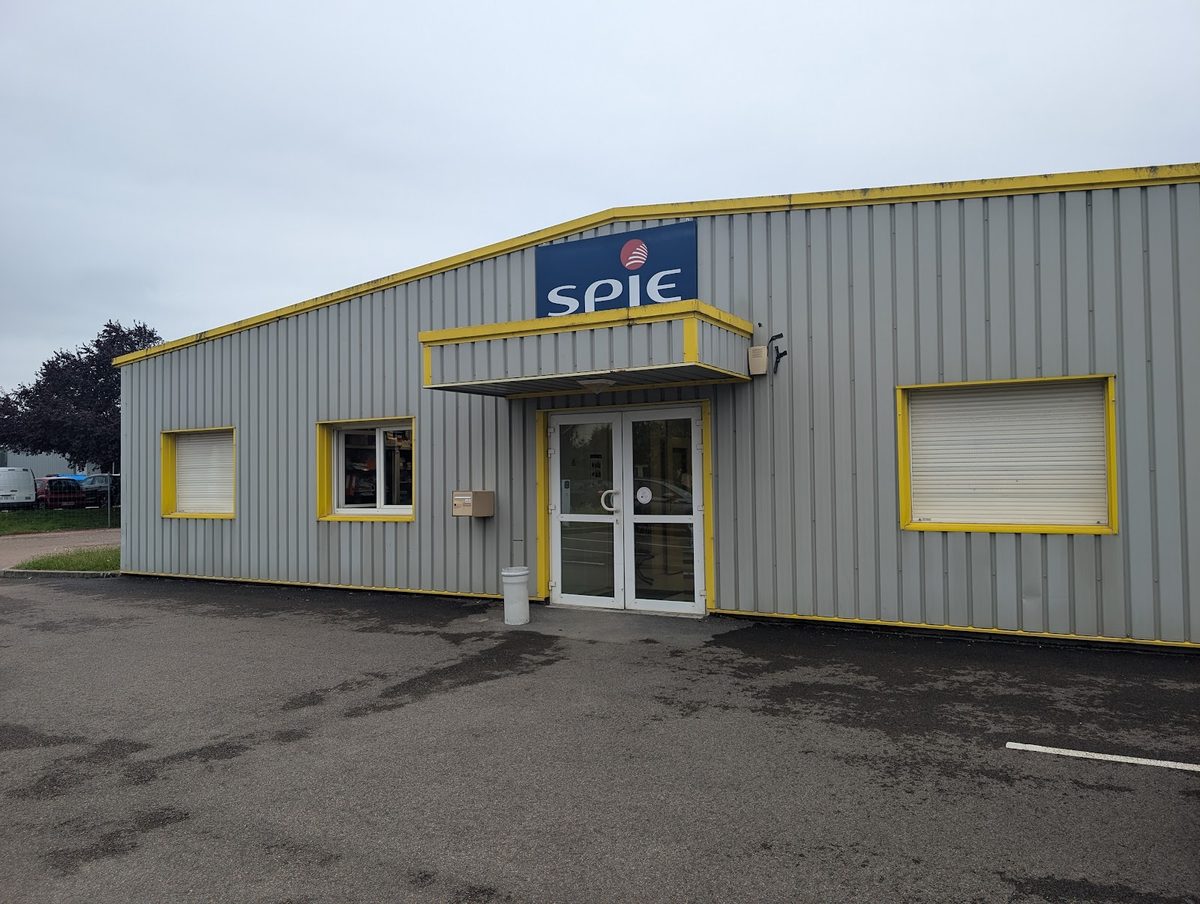 Façade de l'agence SPIE Industrie & Tertiaire à Appoigny