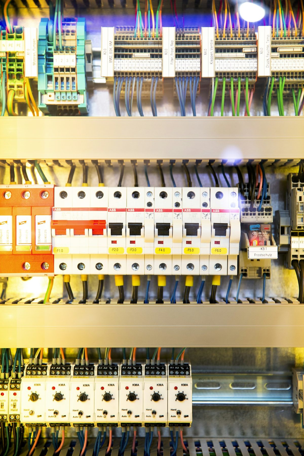 Tableau électrique industriel installé par SPIE Appoigny